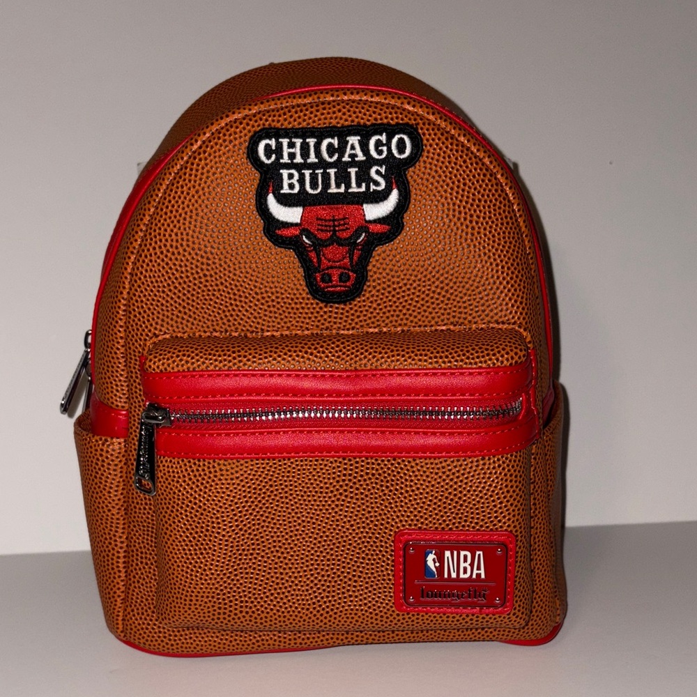 Loungefly NBA Chicago Bulls Tan and Red Backpack